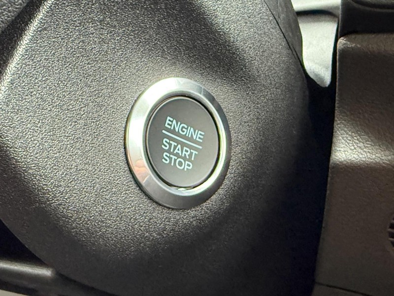 Ford Transit Cargo Van Vehicle Full-screen Gallery Image 11