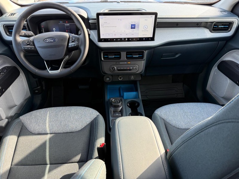 Ford Maverick Vehicle Image 06