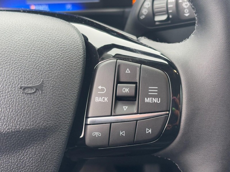 Ford Escape Vehicle Image 12