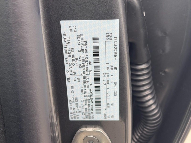 Ford Escape Vehicle Image 19