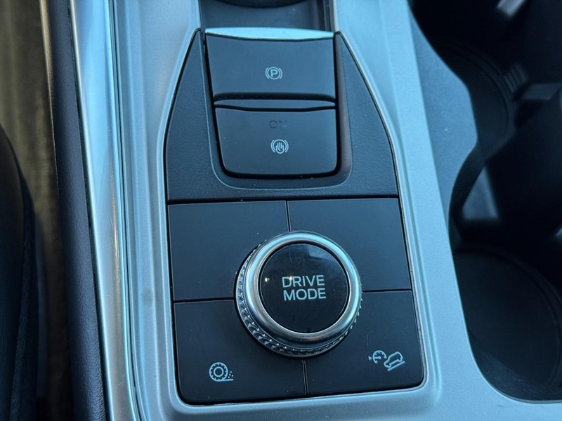 Ford Explorer Vehicle Full-screen Gallery Image 25