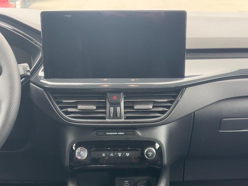 Ford Escape Vehicle Full-screen Gallery Image 8