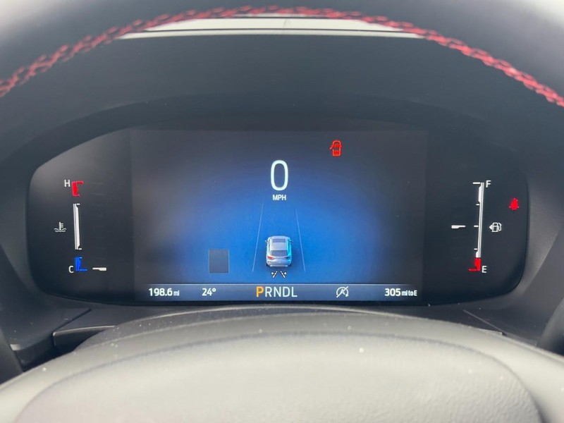 Ford Escape Vehicle Full-screen Gallery Image 13