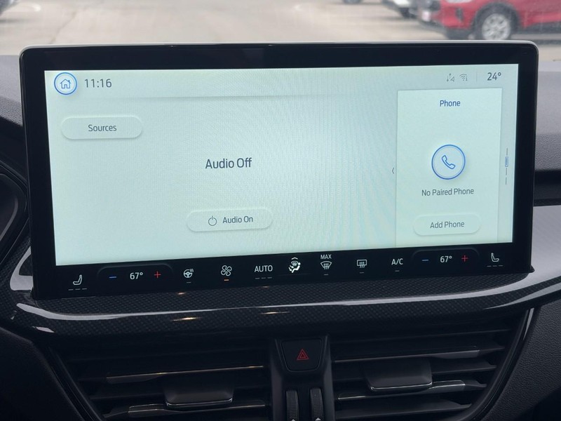 Ford Escape Vehicle Full-screen Gallery Image 14