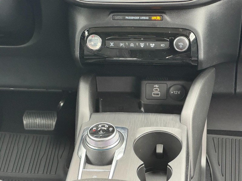 Ford Escape Vehicle Image 09