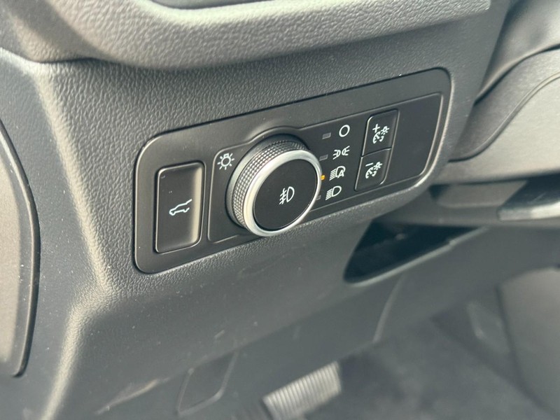 Ford Escape Vehicle Image 11