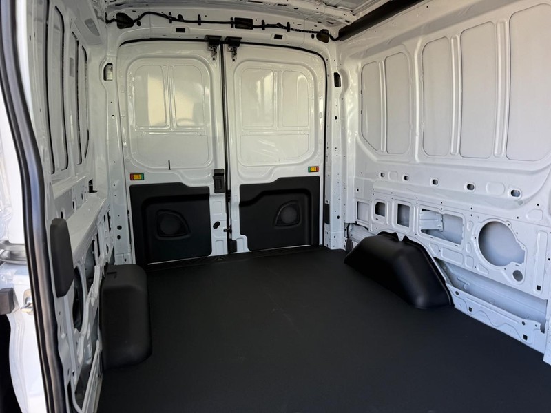 Ford Transit Cargo Van Vehicle Image 05