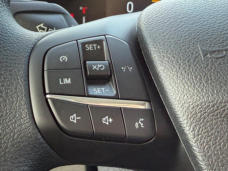 Ford Transit Cargo Van Vehicle Image 09