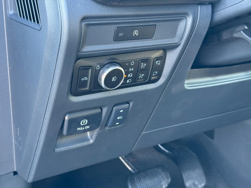 Ford F-150 Vehicle Image 14