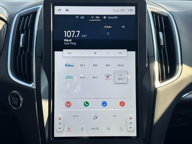 Ford Edge Vehicle Full-screen Gallery Image 13