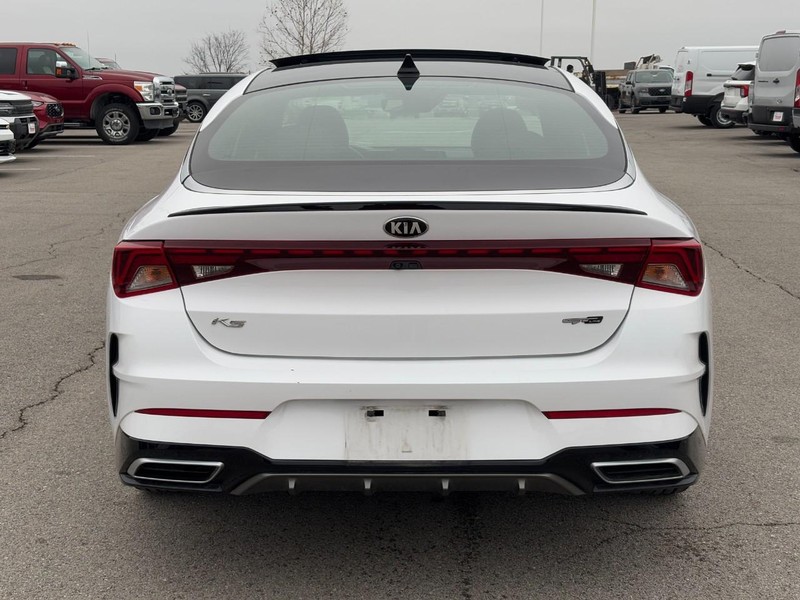 Kia K5 Vehicle Image 04