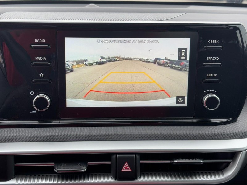 Kia K5 Vehicle Image 20