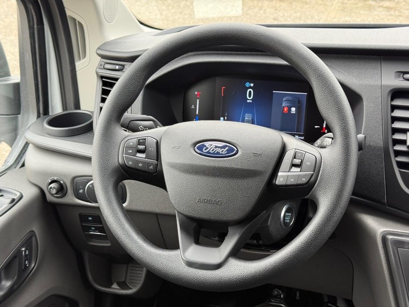 Ford Transit Cargo Van Vehicle Full-screen Gallery Image 8