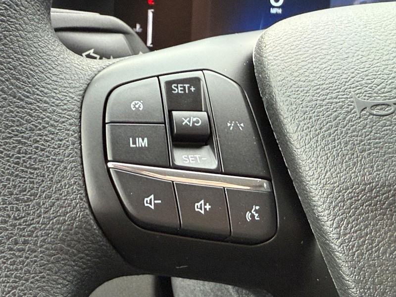 Ford Transit Cargo Van Vehicle Full-screen Gallery Image 9