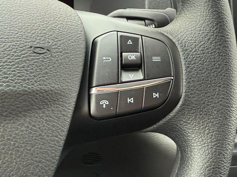 Ford Transit Cargo Van Vehicle Full-screen Gallery Image 10