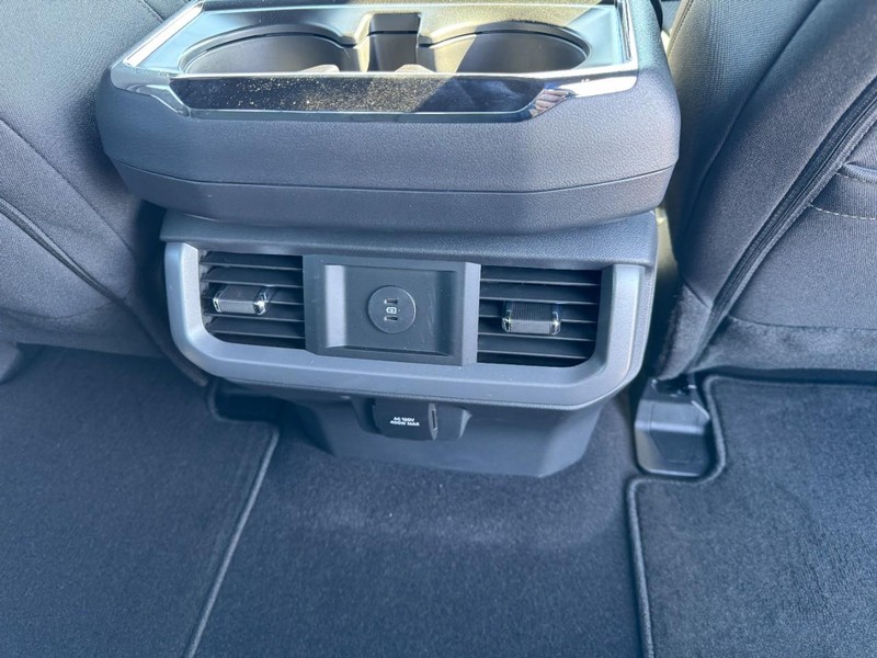 Ford F-150 Vehicle Image 10