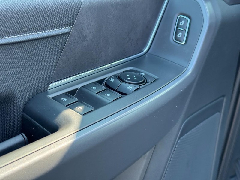 Ford F-150 Vehicle Image 11