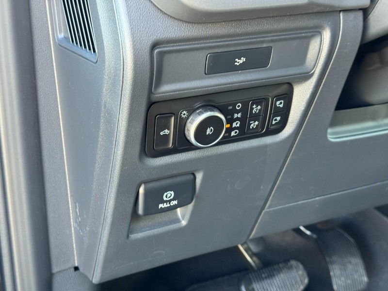 Ford F-150 Vehicle Image 13