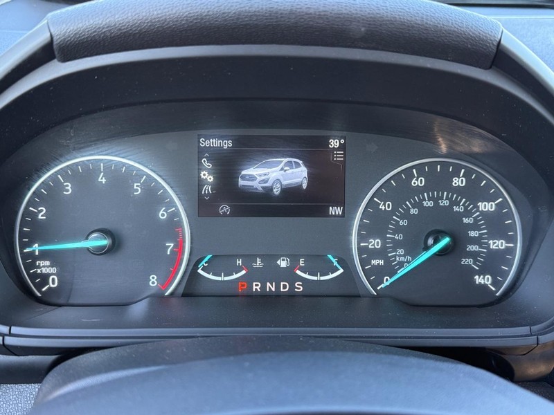 Ford EcoSport Vehicle Full-screen Gallery Image 19