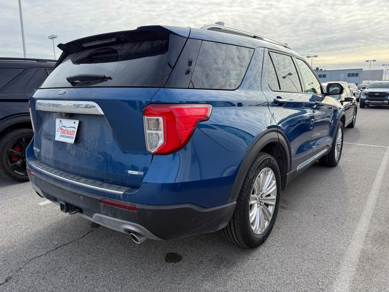 Ford Explorer Vehicle Image 02