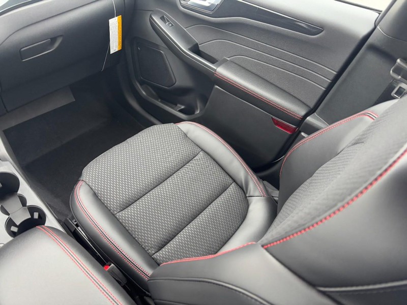 Ford Escape Vehicle Image 09