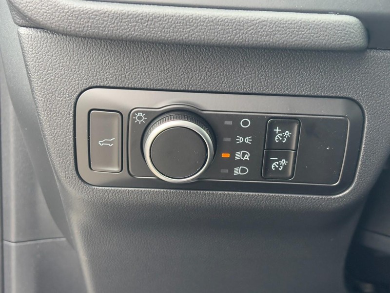 Ford Escape Vehicle Image 10