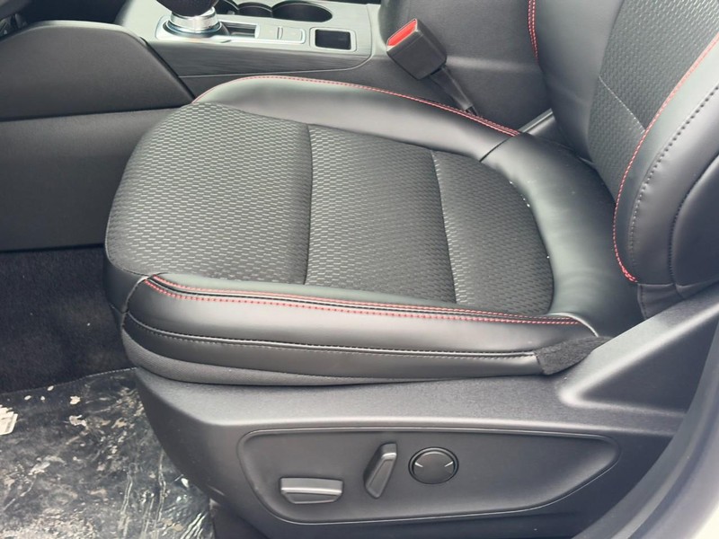 Ford Escape Vehicle Image 18