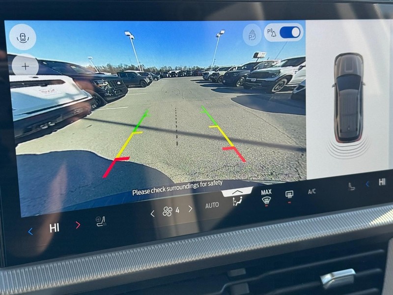 Ford Explorer Vehicle Image 17