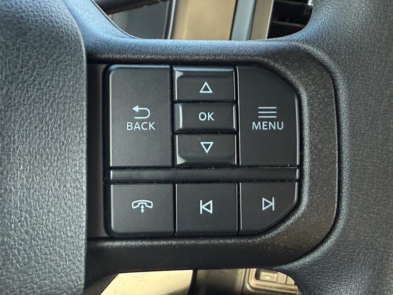 Ford Super Duty F-250 SRW Vehicle Image 10