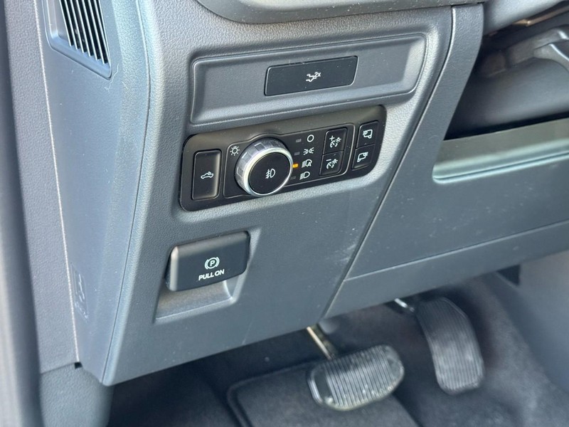 Ford F-150 Vehicle Image 14