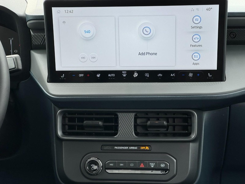 Ford Maverick Vehicle Image 08