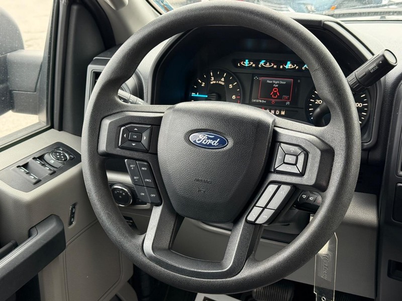 Ford F-150 Vehicle Image 12