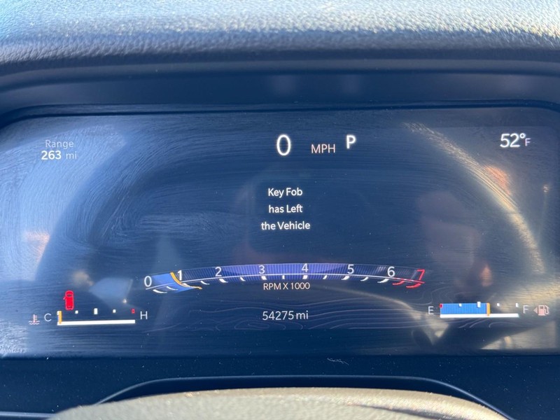 Jeep Grand Cherokee L Vehicle Image 21