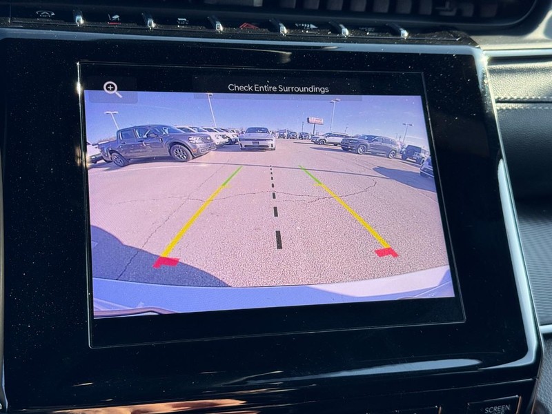 Jeep Grand Cherokee L Vehicle Image 23