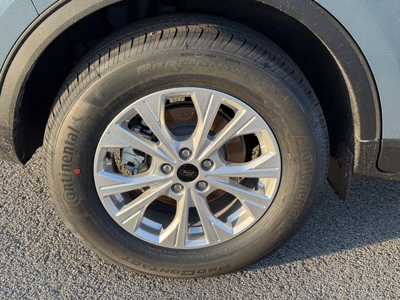 Ford Escape Vehicle Image 04