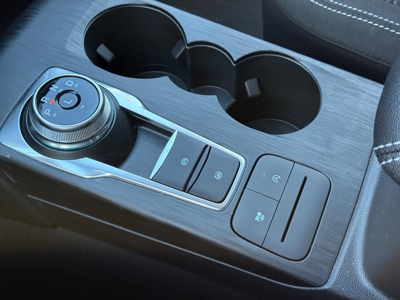 Ford Escape Vehicle Image 14