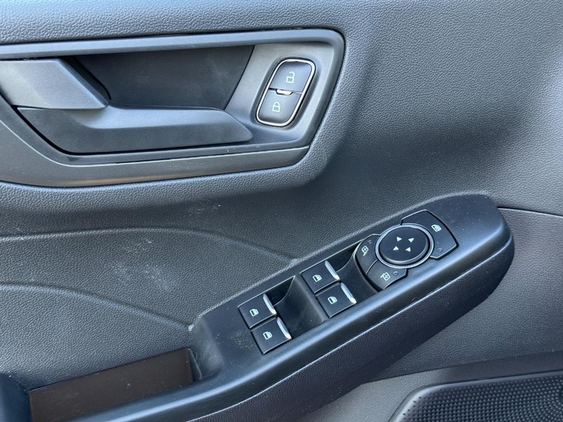 Ford Escape Vehicle Image 17