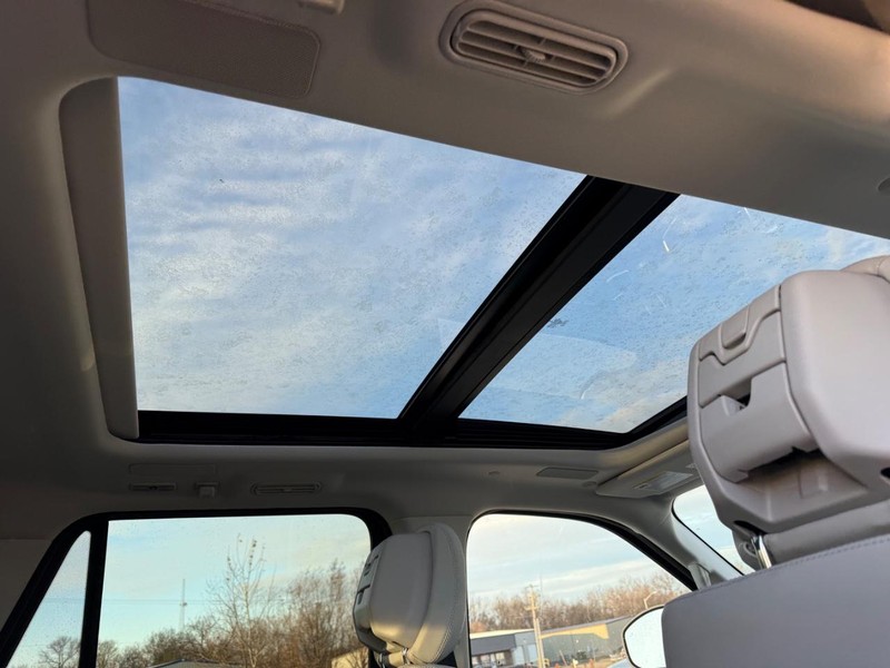 Ford Expedition Vehicle Image 07