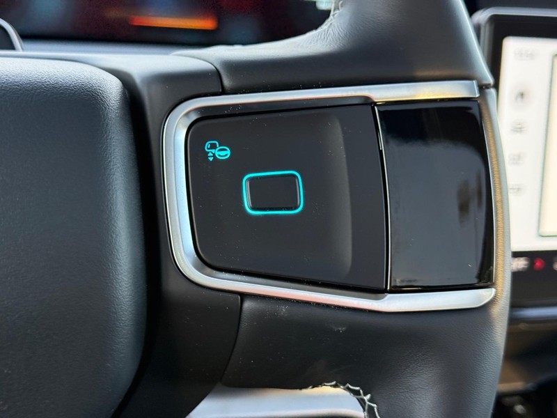 Ford Expedition Vehicle Image 12