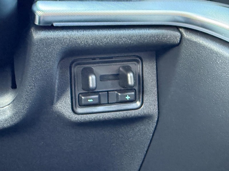 Ford Expedition Vehicle Image 14