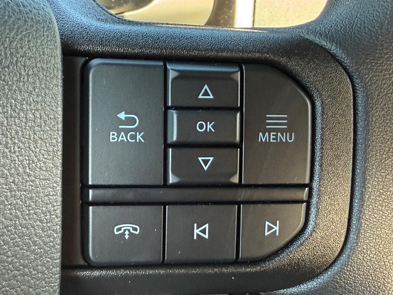 Ford Super Duty F-250 SRW Vehicle Image 10