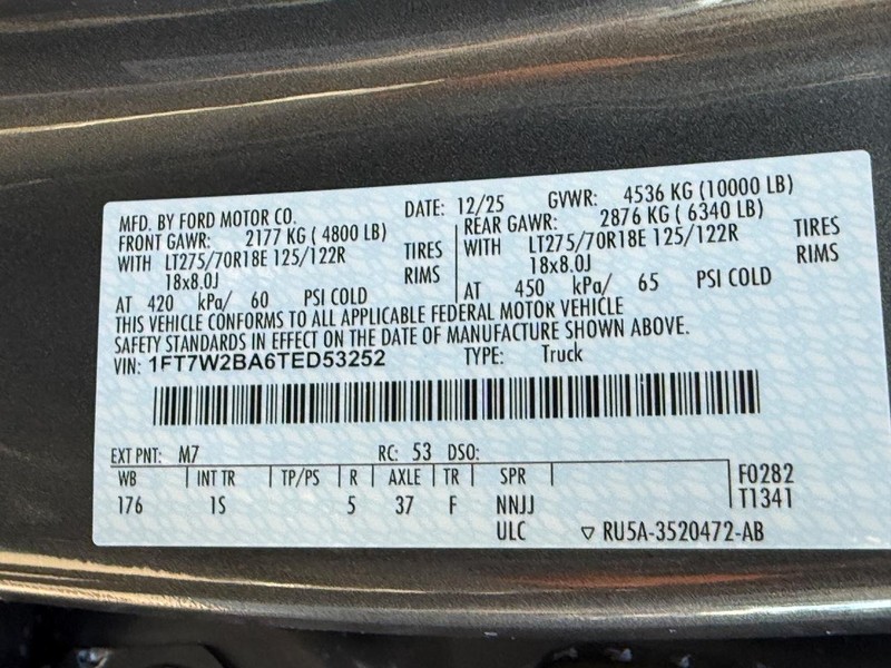 Ford Super Duty F-250 SRW Vehicle Image 21