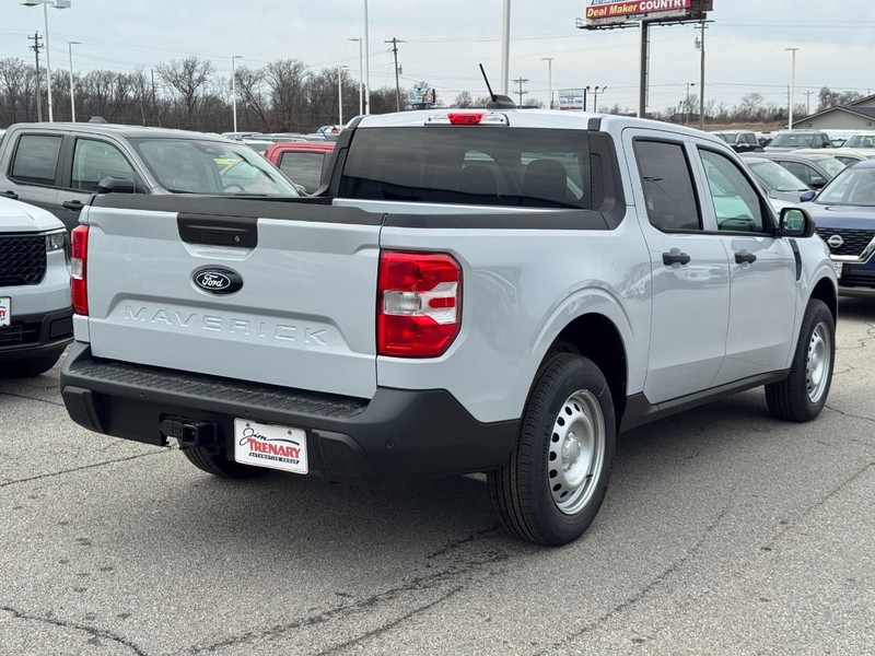 Ford Maverick Vehicle Full-screen Gallery Image 3