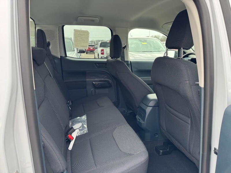 Ford Maverick Vehicle Full-screen Gallery Image 5