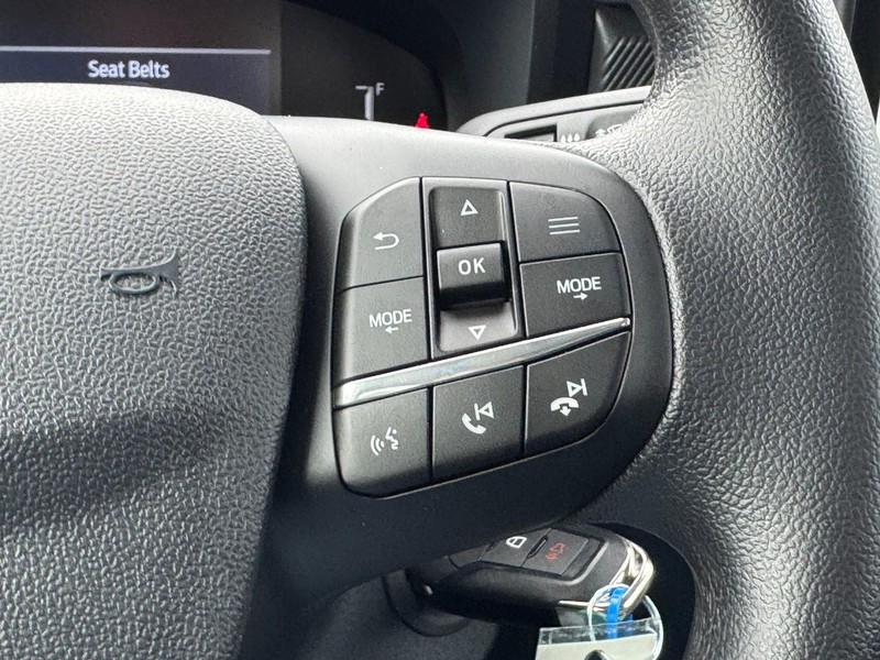 Ford Maverick Vehicle Full-screen Gallery Image 15