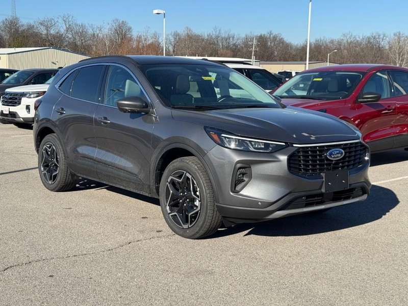 Ford Escape Vehicle Image 02