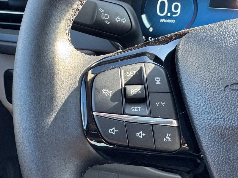 Ford Escape Vehicle Image 13