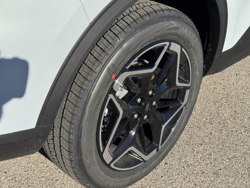 Ford Escape Vehicle Image 05