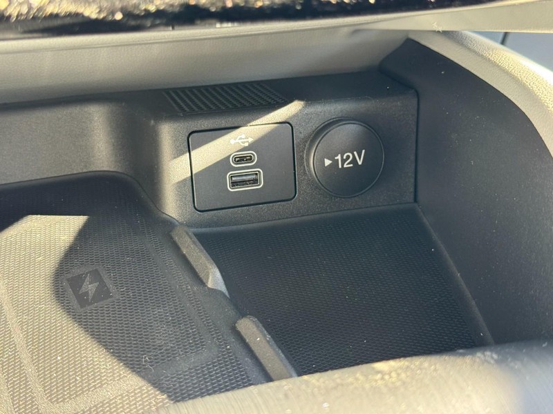 Ford Escape Vehicle Image 17