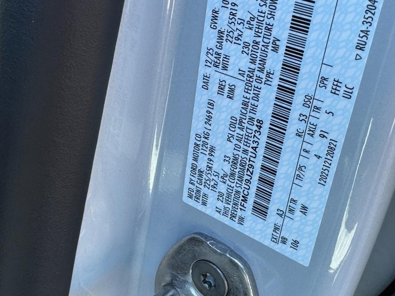 Ford Escape Vehicle Image 19